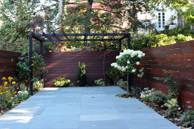 Example of a trendy patio design in New York