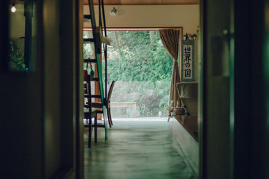 名古屋にあるラスティックスタイルのおしゃれなリビングの写真