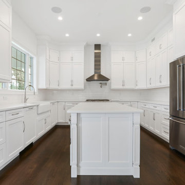 Custom Kitchen Cabinets