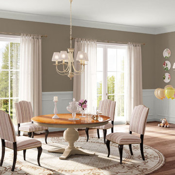 Traditional Dining Room