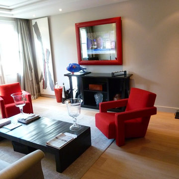 Appartement en rouge et noir