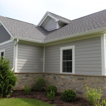 Pearl Gray and Aged Pewter Siding | Ladue, MO