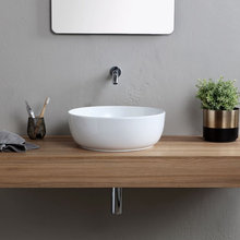 128 Highland Dr // Bath Inspiration