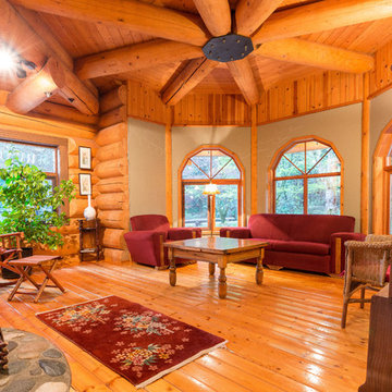 Full Scribe Log Home Interior shots.