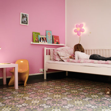 Kinderzimmer VIA Kreidefarbe und Zementmosaikplatten