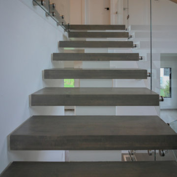 Project #80 | Mono-Beam Staircase with Glass Panels