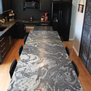 Indianapolis Black Kitchen With Style