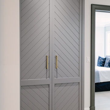 CLEAN AND CONTEMPORARY