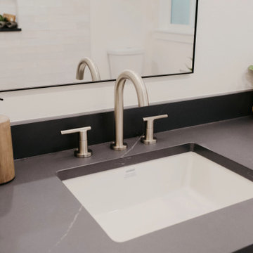 Grigio Elegante Quartz Bathroom
