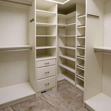 Master Bedroom Walk-in Custom Closet with Maximum Storage and Organization
