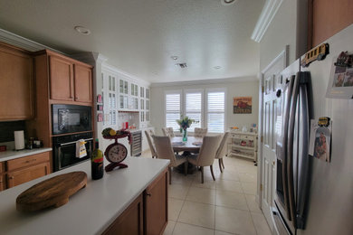 Example of a transitional kitchen design in Sacramento