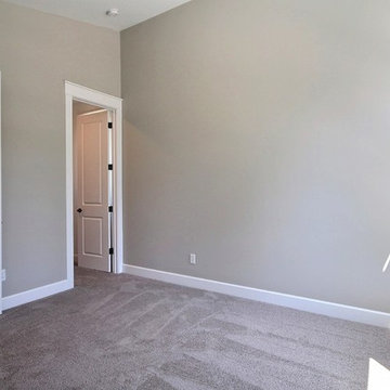 Additional Guest Bedroom - The Deerhaven in Camas, Wa