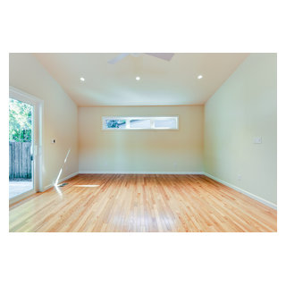 Modern Addition and Bathroom Urbana, IL 2024 - Modern - Family Room ...