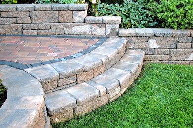 Niantic, CT | Natural Stone Walls | Best Retaining Wall Contractor