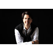 Lynn Sawaya's photo