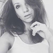 Анна Жуковаs billede