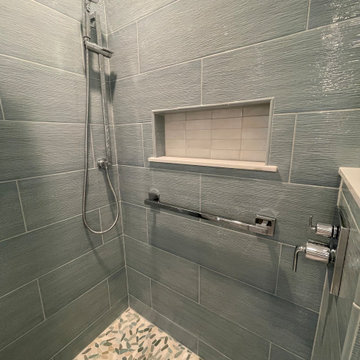 New Seabury Contemporary Beachhouse Bath