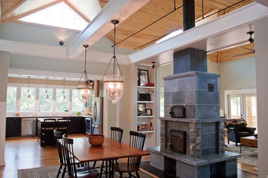 Dining room - craftsman dining room idea in DC Metro