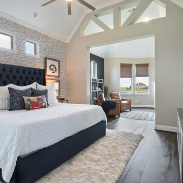 Whispering Master Bed Retreat