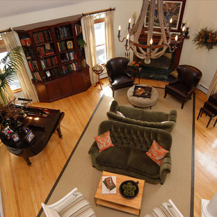 Elegant home design photo in New York