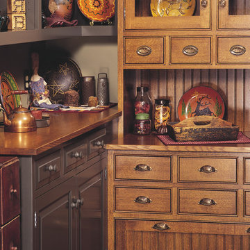 Traditional White Oak Hutch