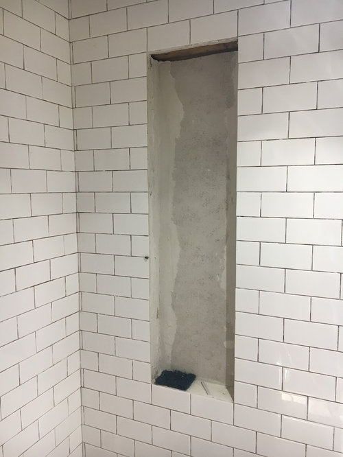 Subway Tile Bad Installation, How To Install Subway Tile On Bathroom Walls