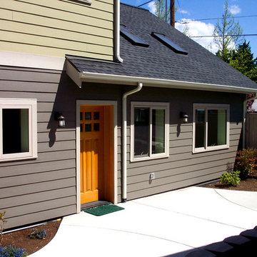 Green Condominium Cottages