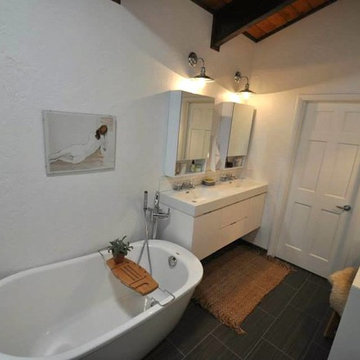 1970s Foothills Bathroom
