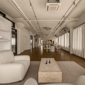 Versatile Daylight Loft for Shoots & Events