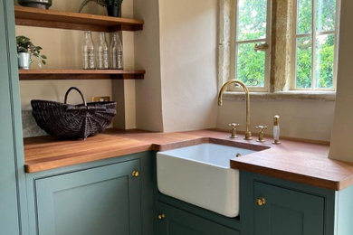 Photo of a traditional laundry room in Oxfordshire.