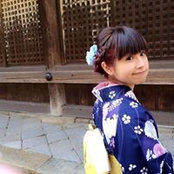 Yaya Tang's photo