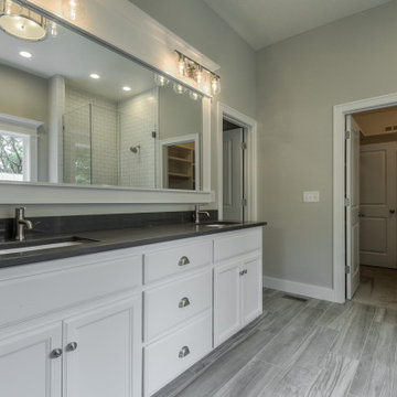 Cambridge Reverse Traditional - Prairie Village