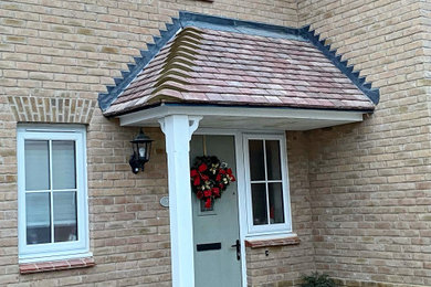 Photo of a small modern porch in Essex.