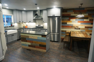 Example of a minimalist kitchen design in Portland