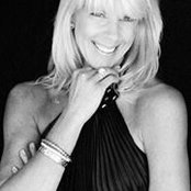 Sheryl Casey's photo
