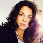 Mona Navarro's photo