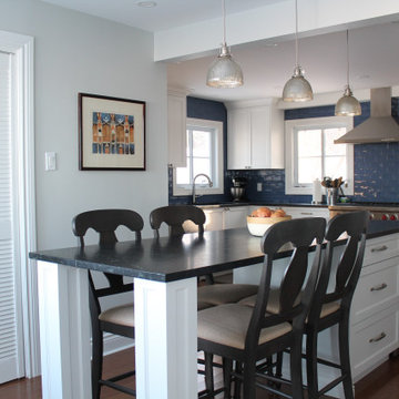 Victorian Lakefront Home (Hudson)
