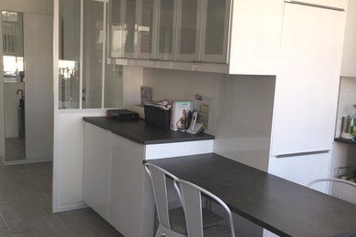 Réalisation d'une cuisine design.