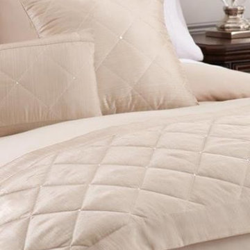 Quilts, Blankets & Throws