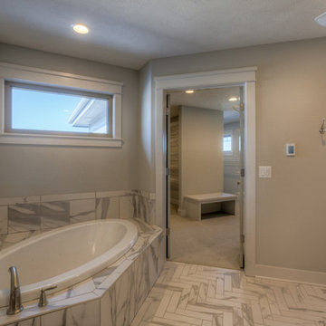 Newport Custom w/ Finished Basement