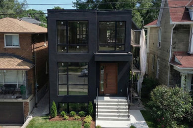 Exterior home idea in Toronto