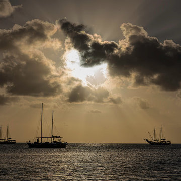 CALMING BEACH SCENES--Rays of the Sun