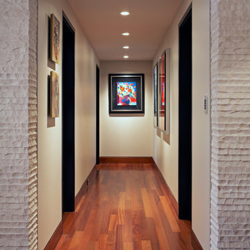 Entrances, Hallways & Stairs