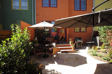 This is an example of a contemporary landscaping in Denver.