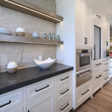 De Sola Custom Home