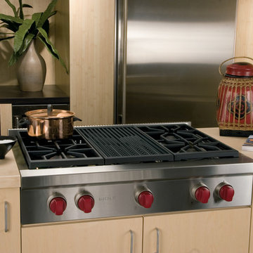 Wolf 36" Pro-style Gas Rangetop, Stainless Steel Liquid Propane | SRT364CLP