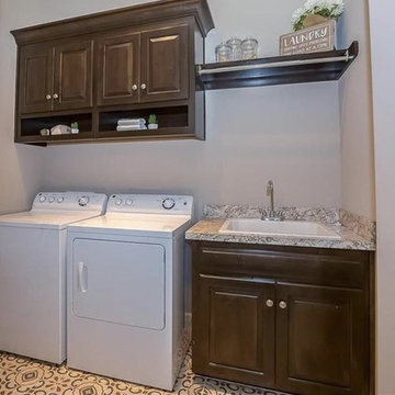 Reverse 1.5 Story home in Stone Canyon, Blue Springs, MO (6SC)
