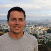 Cory Douthats foto