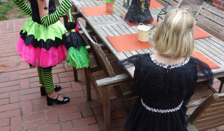 Throw a Calm, Happy Kids' Halloween Party — 5 Tips From a Mom