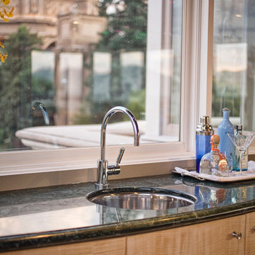 Penthouse Wet Bar